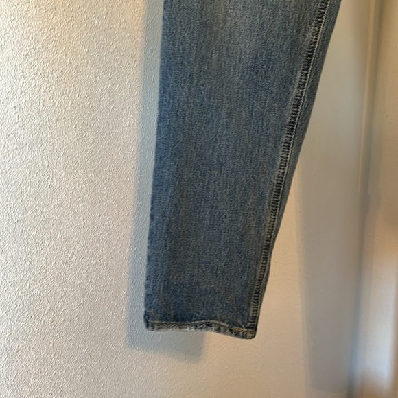 Gap Mom Jean High Rise - Picture 3 of 6